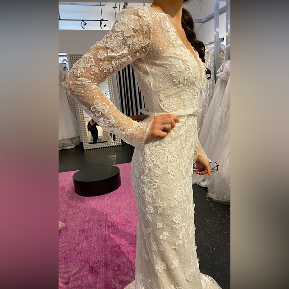 Gorgeous Mira Zwillinger - Vale - Picture 4 of 8